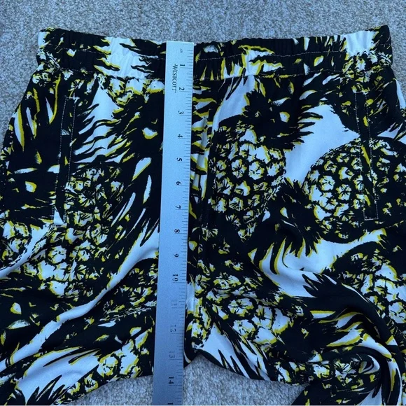 Tropical Pineapple Print Pants Womens size Small - Picture 5 of 8